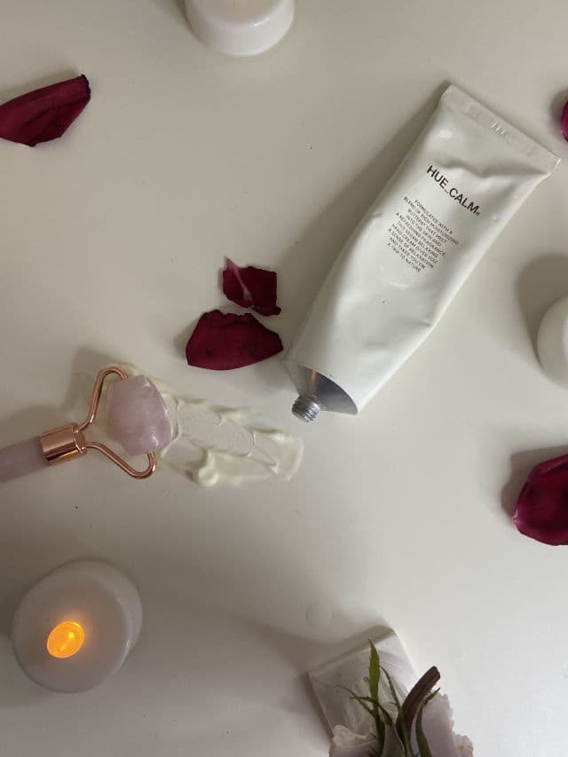 Hue Calm Vegan Relief Hand Cream review photo by Ellizatorre