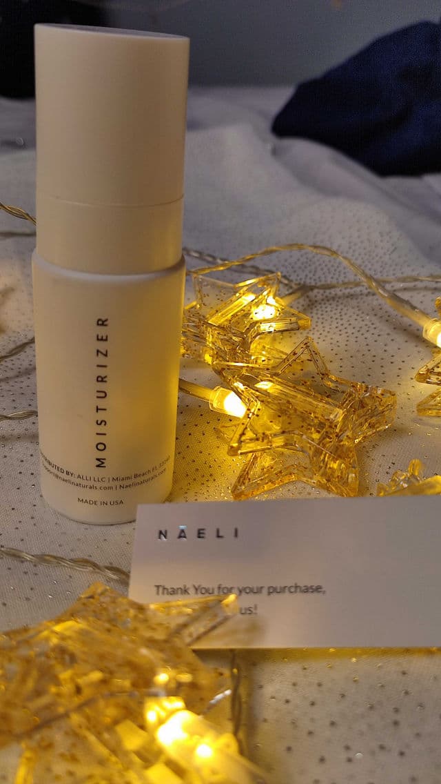 NAELI Collagen & Peptide SPF 30 Daily Moisturizer review photo by PauFlo