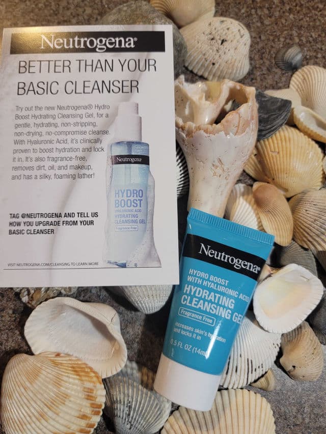 Neutrogena Skin Balancing Gel Cleanser (2% Polyhydroxy Acid) review photo by jessy2212