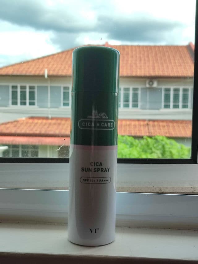 VT COSMETICS Cica Care Cica Sun Spray SPF50+ PA+++ review photo by christinejiayu