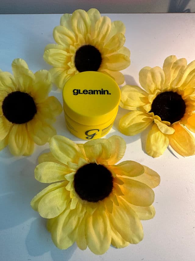 Gleamin Vitamin C Clay Mask review photo by Reviewswithav