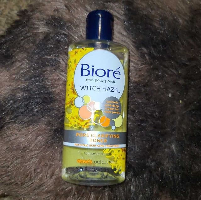 Biore Witch Hazel Pore Clarifying Toner  review photo by Reviewswithav