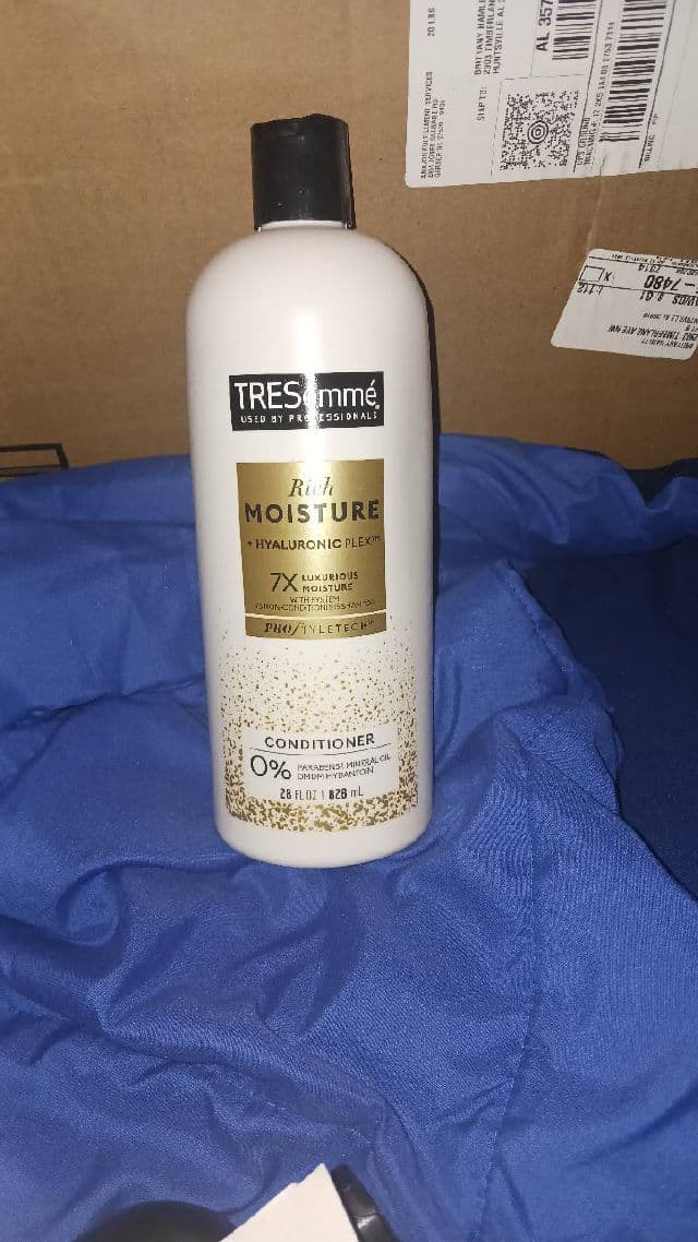 TRESemme Rich Moisture Conditioner for Dry Hair review photo by BamaChic