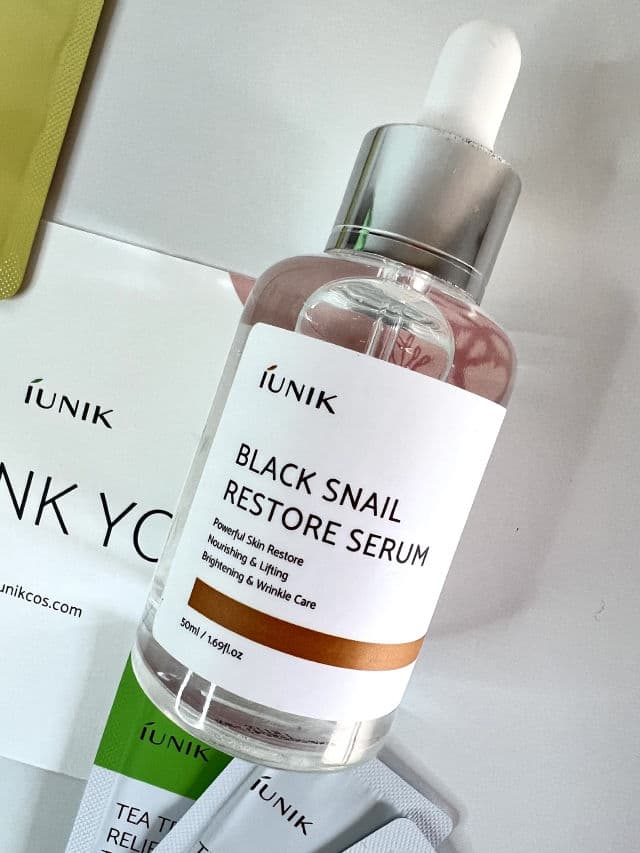 Iunik Black Snail Restore Serum review photo by OjeandoMakeUp