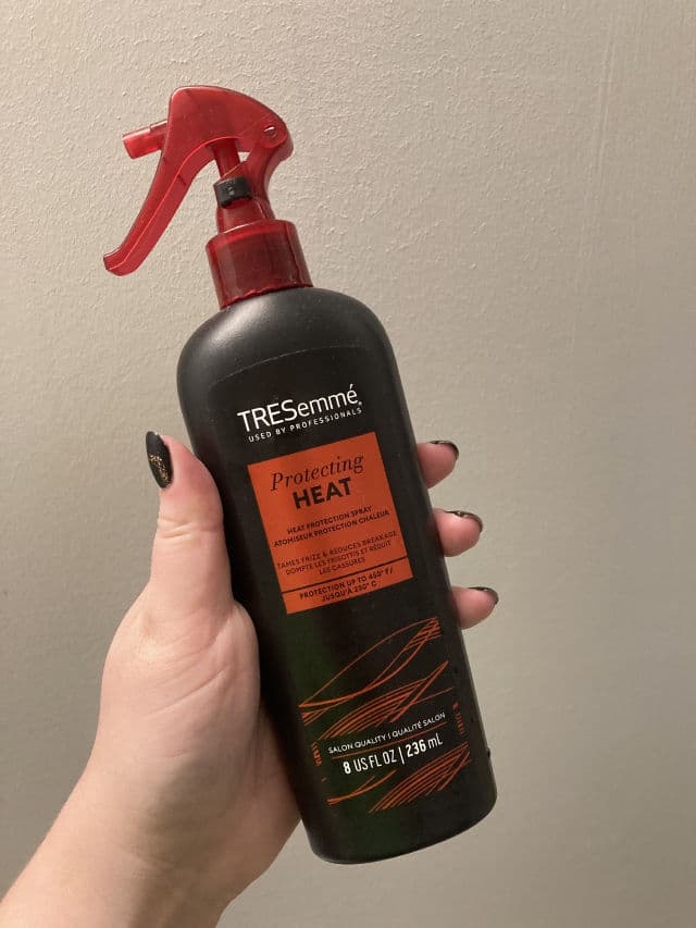TRESemme Heat Tamer Spray review photo by simplysavvystudent