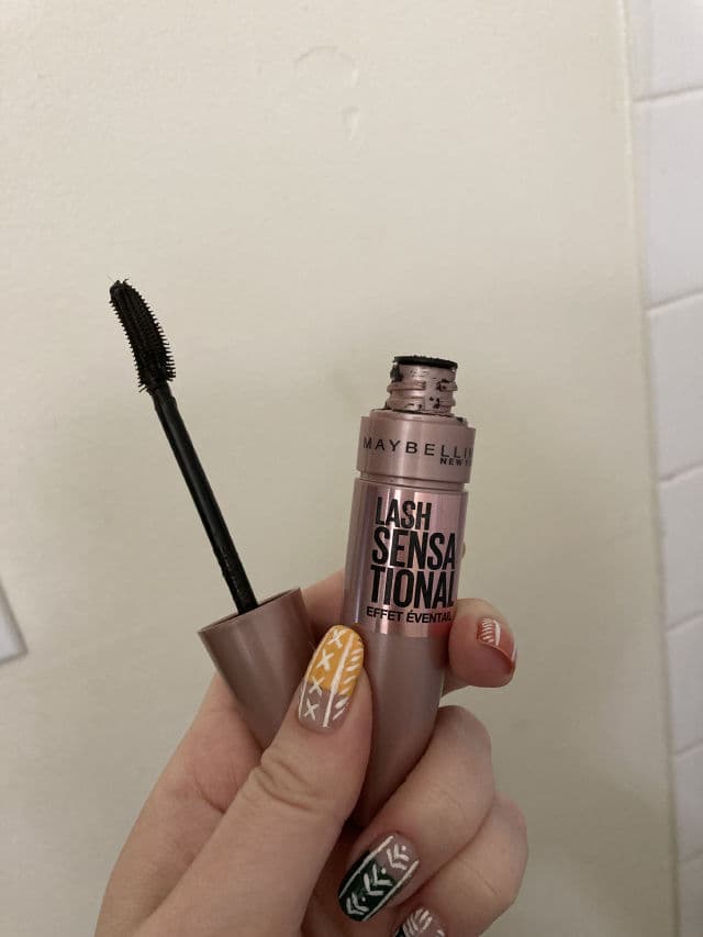 Maybelline Lash Sensational Full Fan Effect Mascara review photo by simplysavvystudent