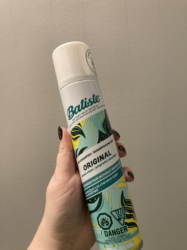 Batiste Bare Dry Shampoo - Barely Scented review photo by simplysavvystudent
