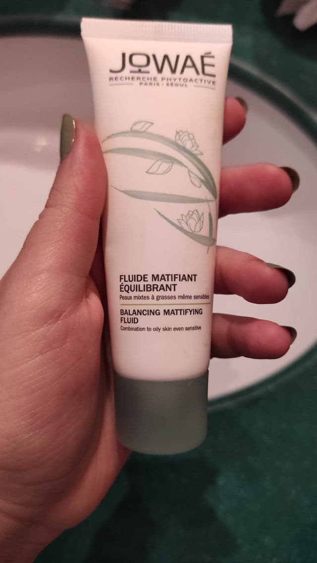 Jowaé Balancing Mattifying Fluid  review photo by Giuliaa