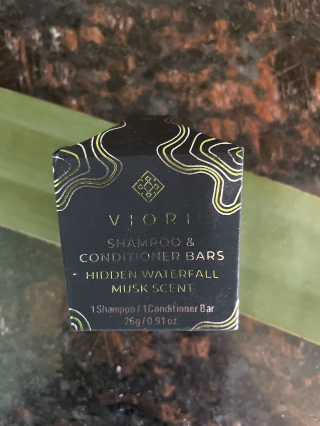 Viori Shampoo Hair-Bar Hidden Waterfall Sweet Musk Scented review photo by EastCoastLiving