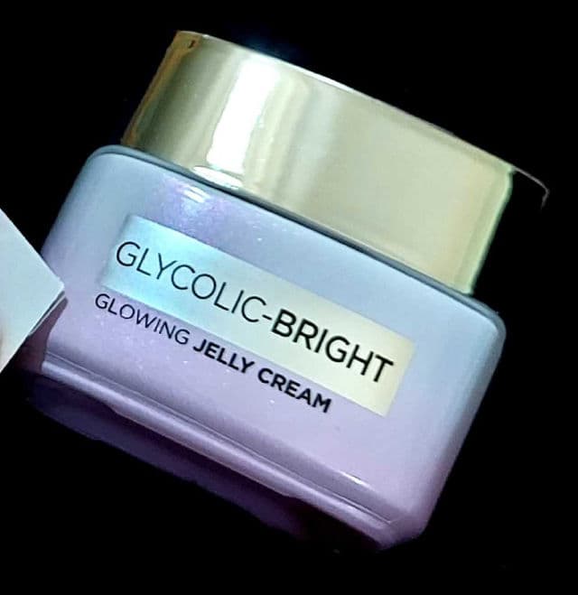 L'Oreal Paris Glycolic-Bright Glowing Cream Night review photo by Mandie73w