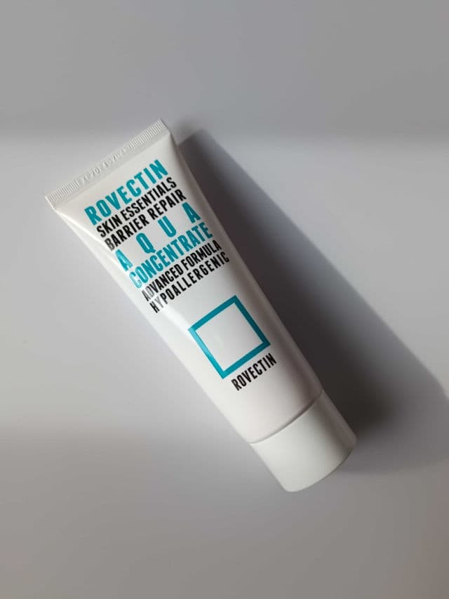 Rovectin Skin Essentials Barrier Repair Aqua Concentrate review photo by buba991
