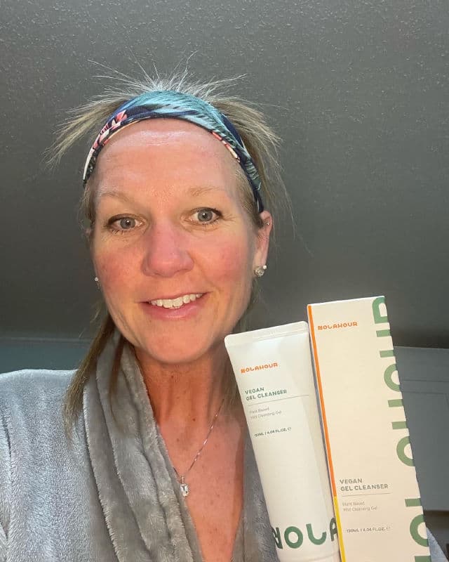 NolaHour Vegan Gel Cleanser review photo by youbyou