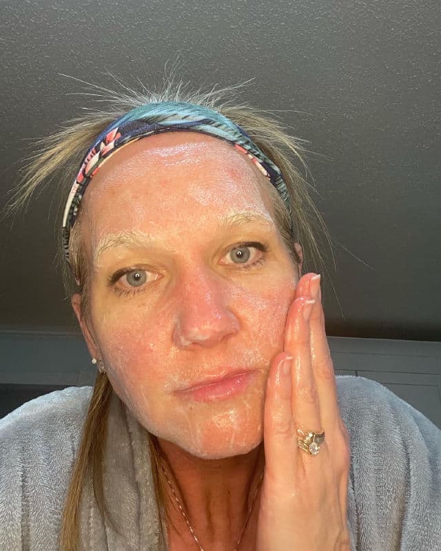 NolaHour Vegan Gel Cleanser review photo by youbyou