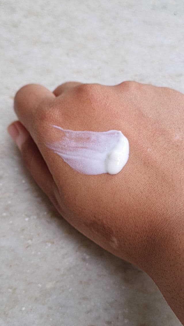 SeekCaus Sun Shield SPF 50 PA+++ Sunscreen review photo by Diksha15