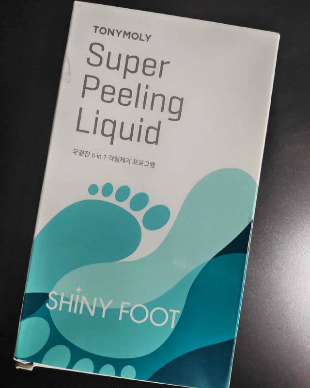 TONYMOLY Shiny Foot Super Peeling Liquid review photo by skincarediaries24