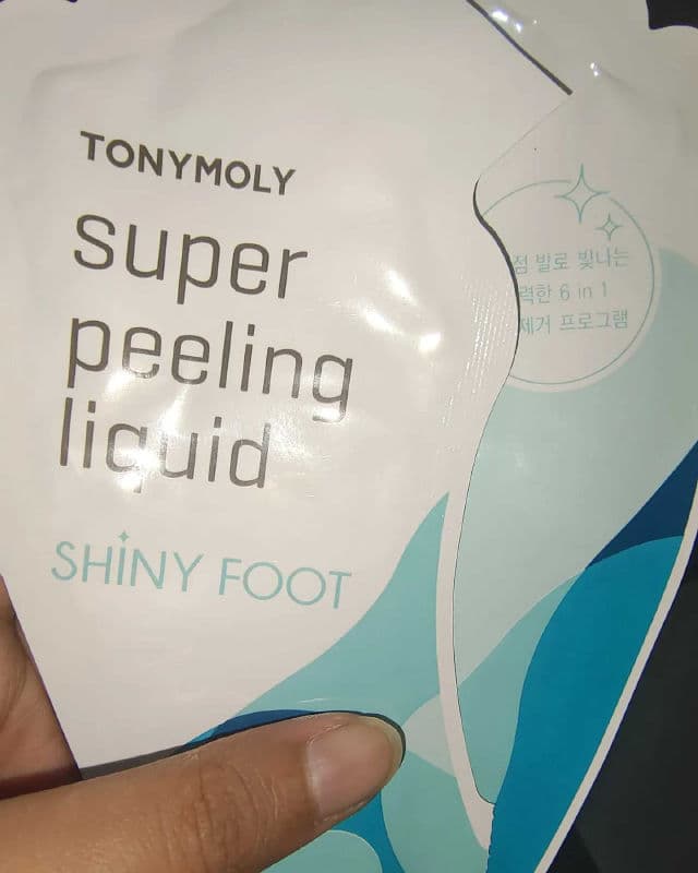 TONYMOLY Shiny Foot Super Peeling Liquid review photo by skincarediaries24