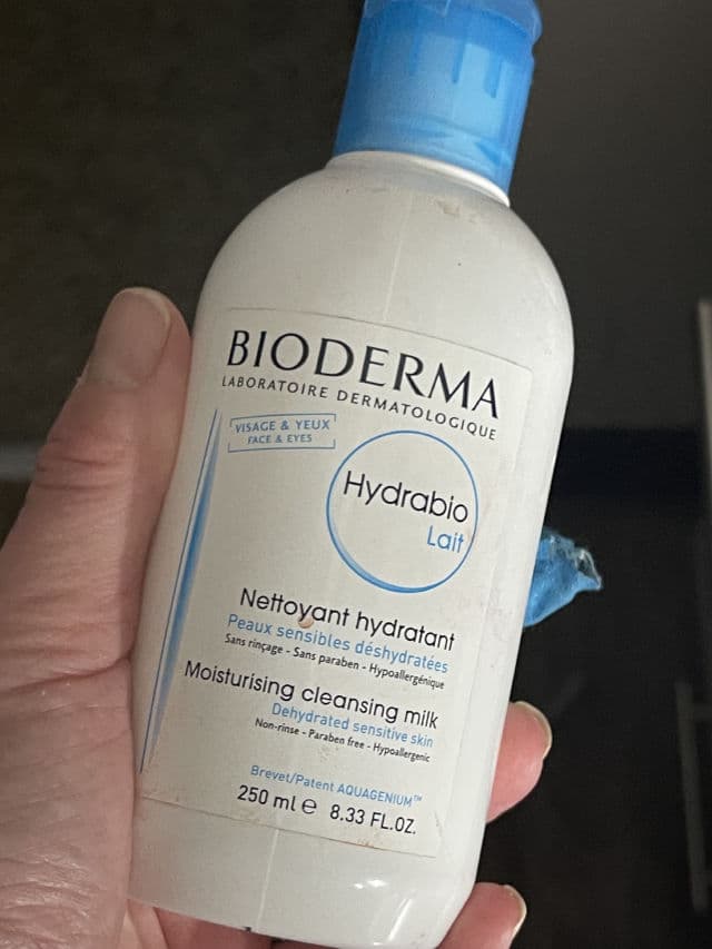 Bioderma Sensibio Cleansing Milk review photo by Carabear