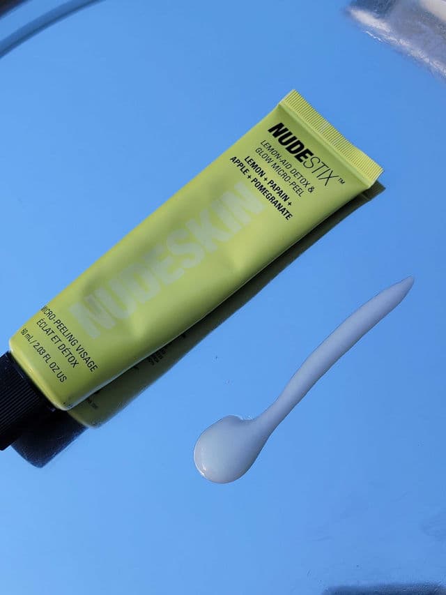 Nudestix Lemon-Aid Detox & Glow Micro-Peel review photo by madambizbeauty