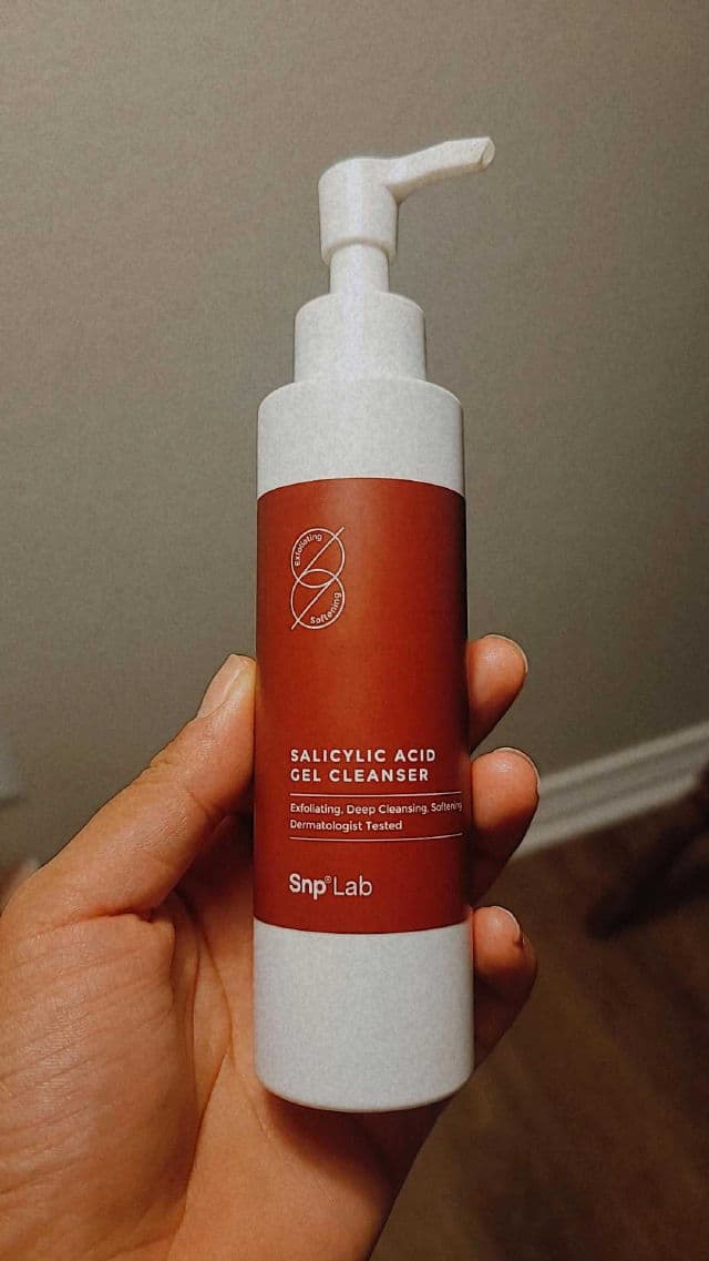 SNP Salicylic Gel Cleanser review photo by madambizbeauty