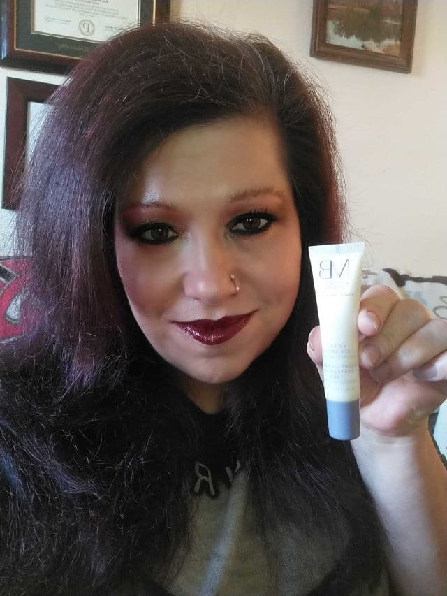 Cindy Crawford Meaningful Beauty Lifting Eye Creme-Advanced Formula review photo by BurgundySpider