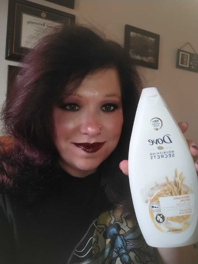 Dove Nourishing Silk Body Wash review photo by BurgundySpider