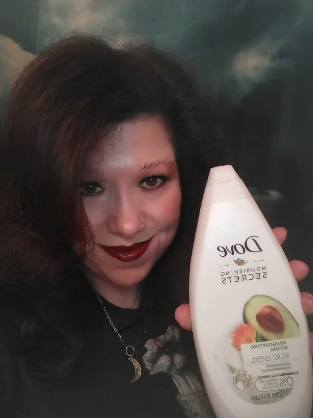 Dove Invigorating Ritual Body Wash - Avocado Oil and Calendula review photo by BurgundySpider