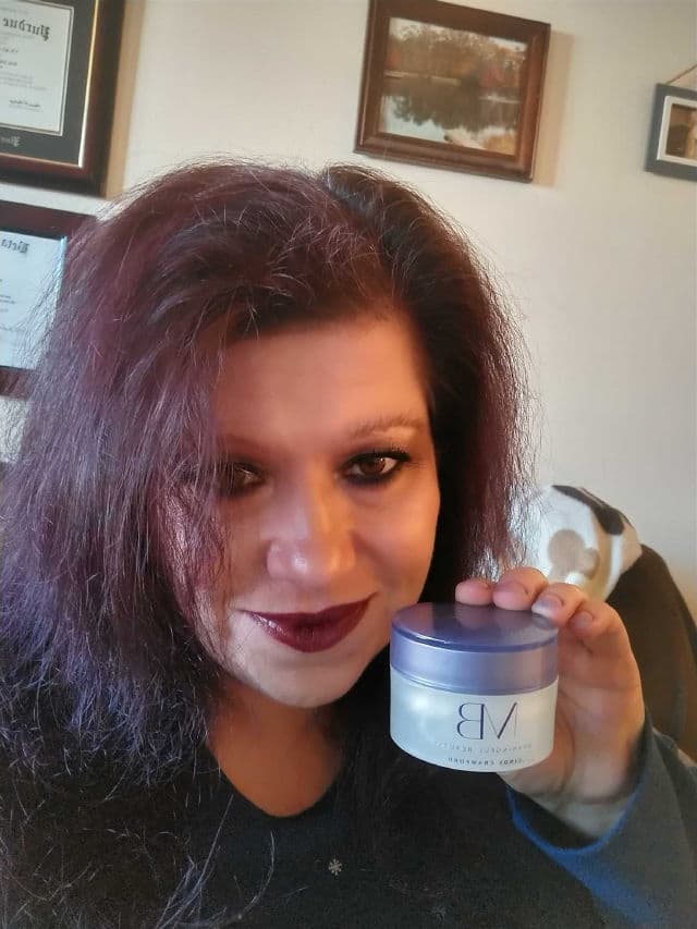 Cindy Crawford Meaningful Beauty Restore: Anti-Aging Night Creme review photo by BurgundySpider
