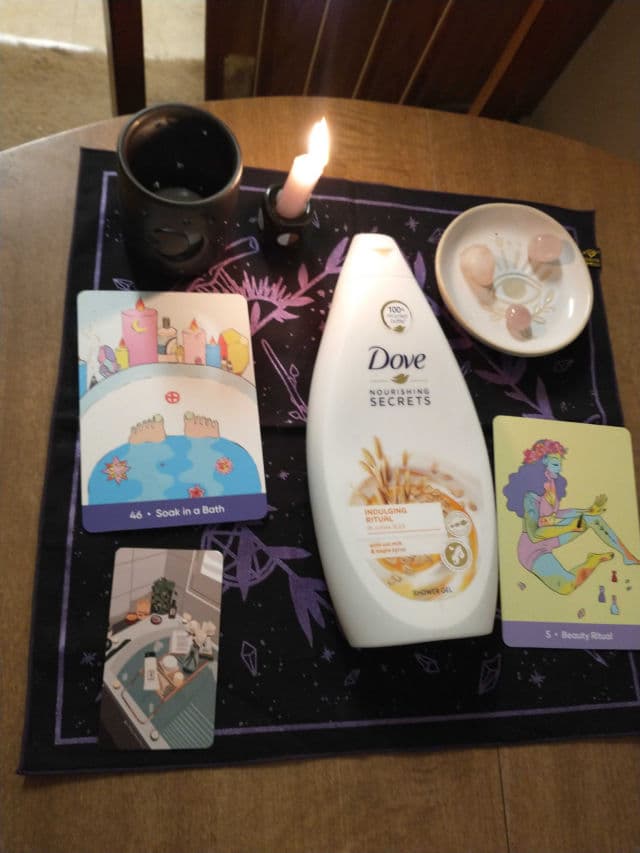 Dove Nourishing Silk Body Wash review photo by BurgundySpider