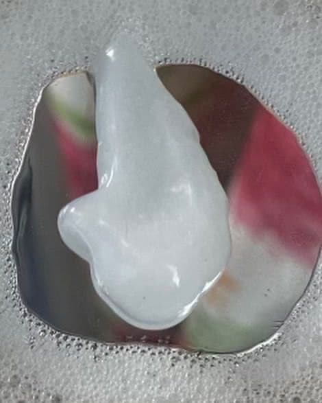 Revolution Beauty Ceramides Hydrating Cleanser review photo by Skincareandlena