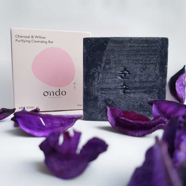 Ondo Beauty 36.5 Charcoal & Willow Purifying Cleansing Bar review photo by makeupeyes10