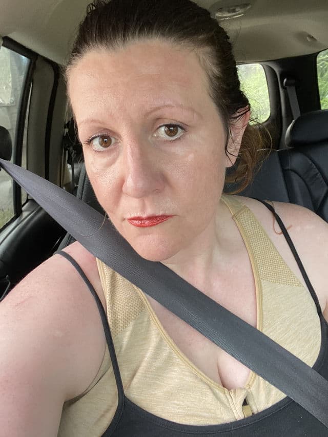 Clinique City Block Sheer Oil-Free Daily Face Protector Broad Spectrum 25 SPF review photo by picklynn