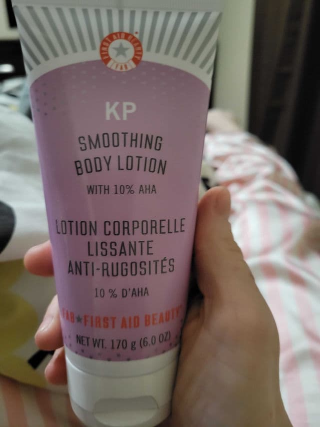 First Aid Beauty KP Smoothing Body Lotion with 10% AHA review photo by Drmoate
