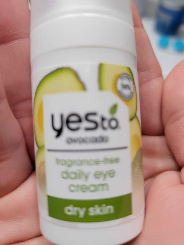 Yes to Avocado Fragrance-Free Daily Eye Cream review photo by Drmoate