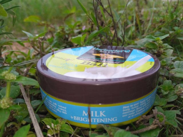 Herborist Lulur Traditional Bali Extra Scrub Milk Extract + Whitening review photo by mwasaudah