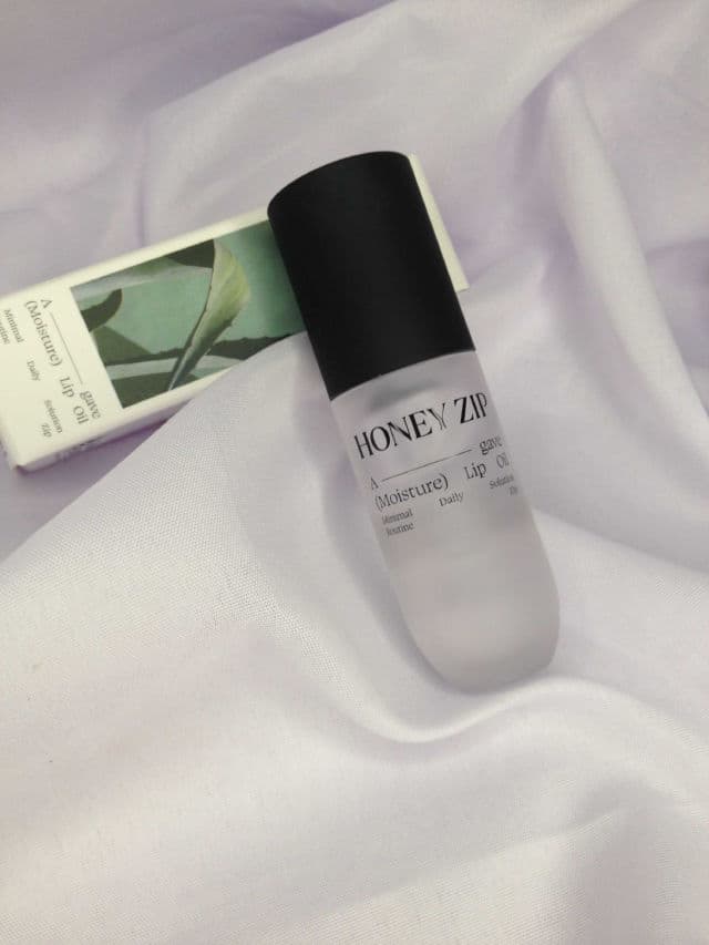 Honey Zip Agave Moisture Lip Oil review photo by istiacenita
