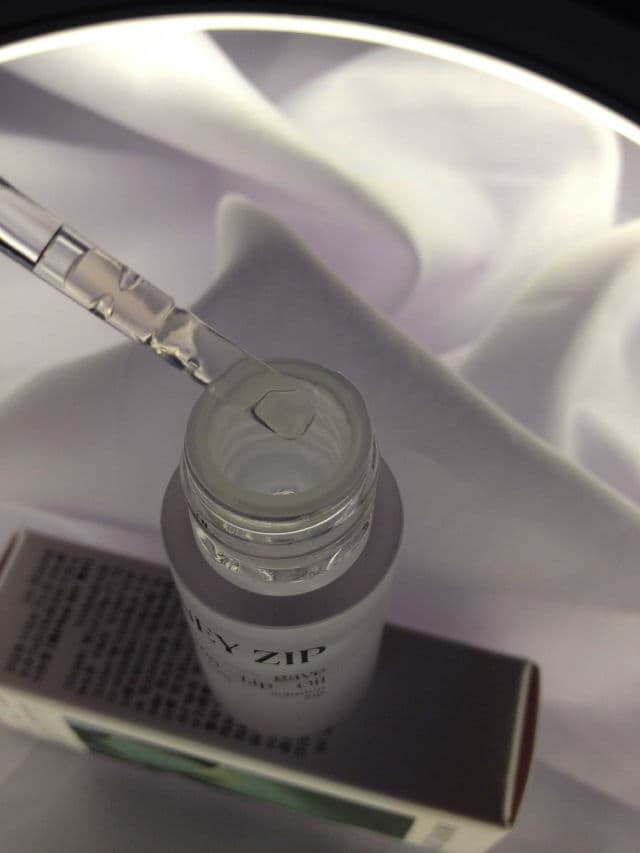 Honey Zip Agave Moisture Lip Oil review photo by istiacenita