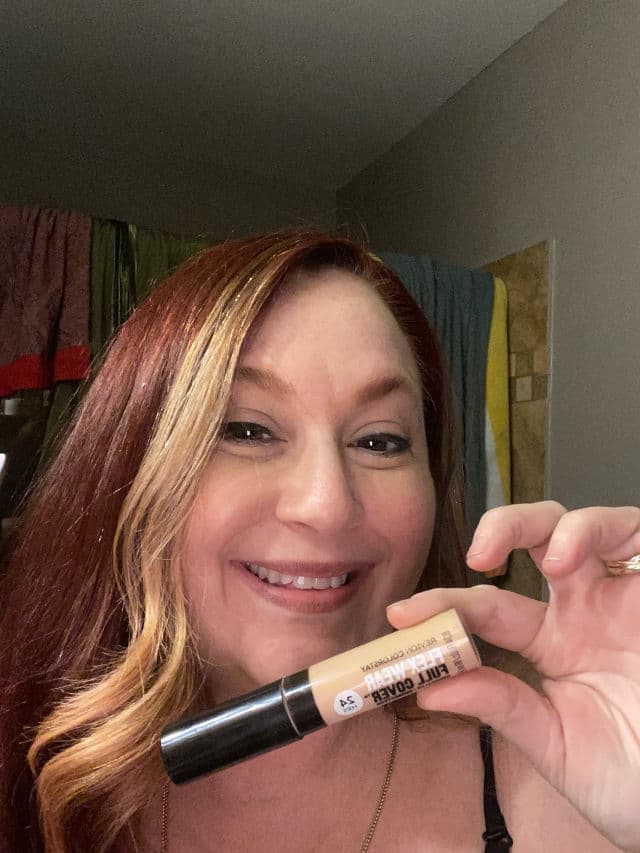 Revlon ColorStay Flex Wear Full Cover Concealer review photo by kirbykat71