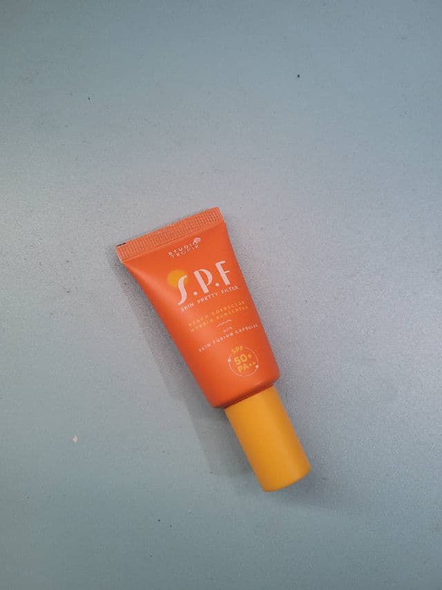 Studio Tropik SPF 50+ PA++ Skin Pretty Filter review photo by shivajourney