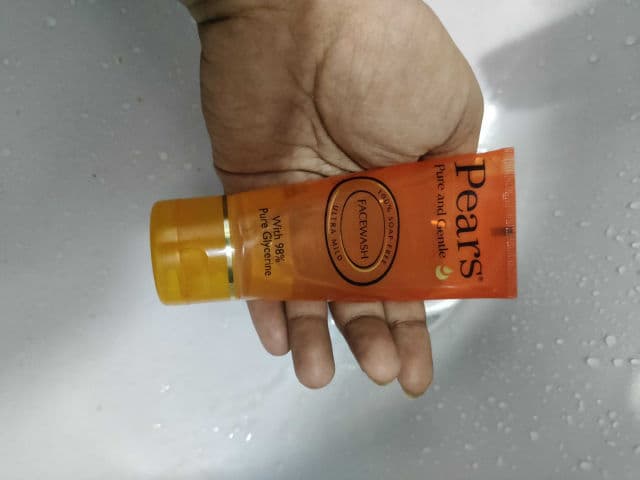 Pears Pure and Gentle Cleansing Face Wash review photo by bakarika