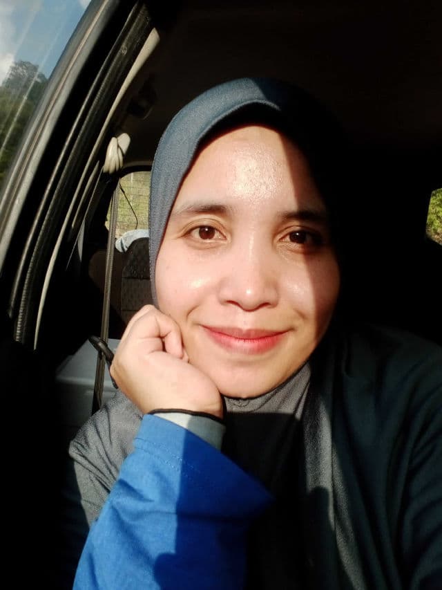 Bioessence 24K Bio-Gold Rose Gold Water review photo by nizahani