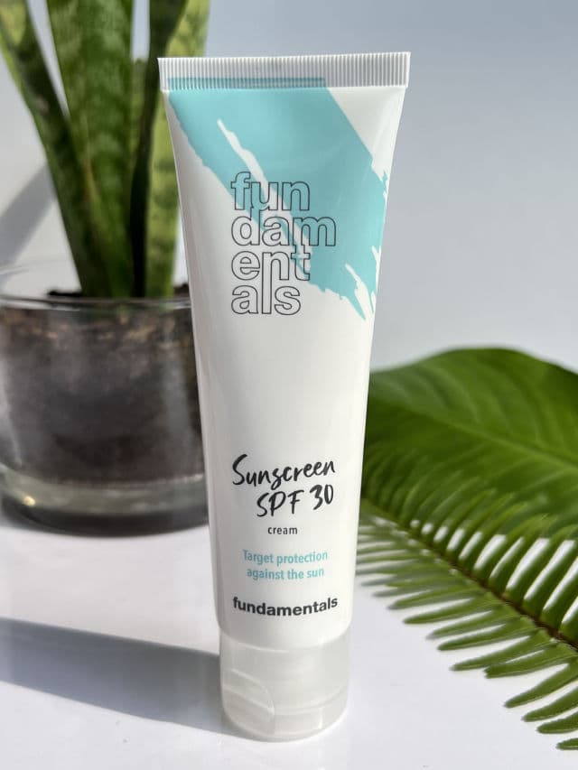 fundamentals Sunscreen SPF 30 review photo by Kelly Reviews