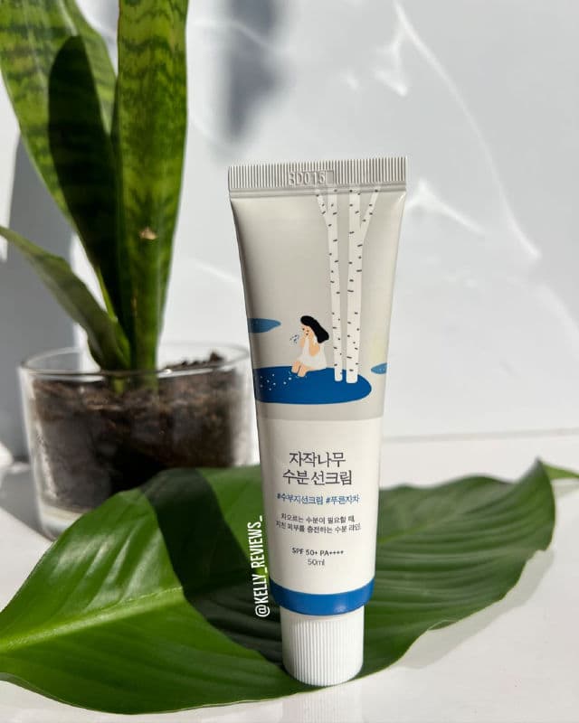 Round Lab Birch Juice Moisturizing Sun Cream SPF50+ PA++++ review photo by Kelly Reviews
