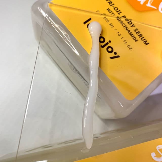 Lavojoy Dancing In The Mist Sparkling Daydream Body Wash review photo by desyamelia