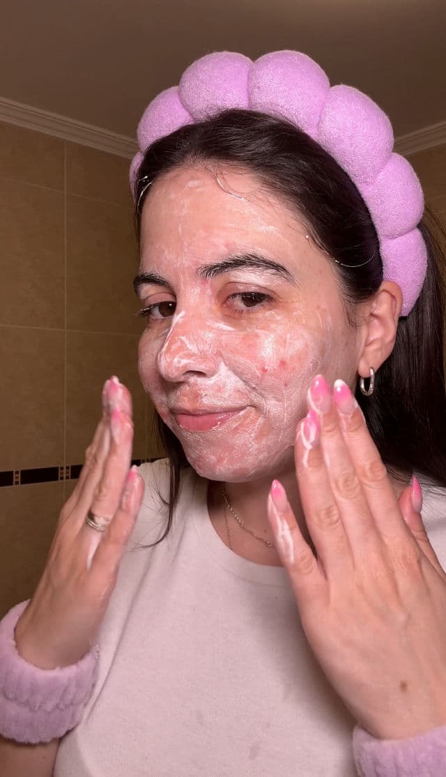 Village 11 Factory Miracle Youth Cleansing Foam review photo by Iriatopsecret