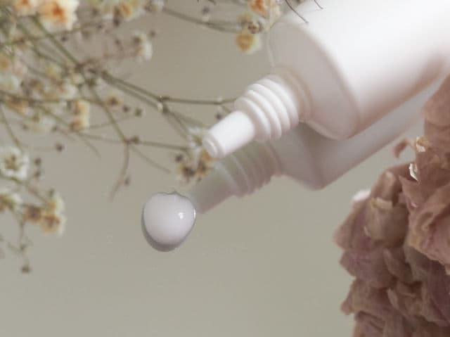 Coxir Vita C Bright Eye Cream review photo by Iriatopsecret