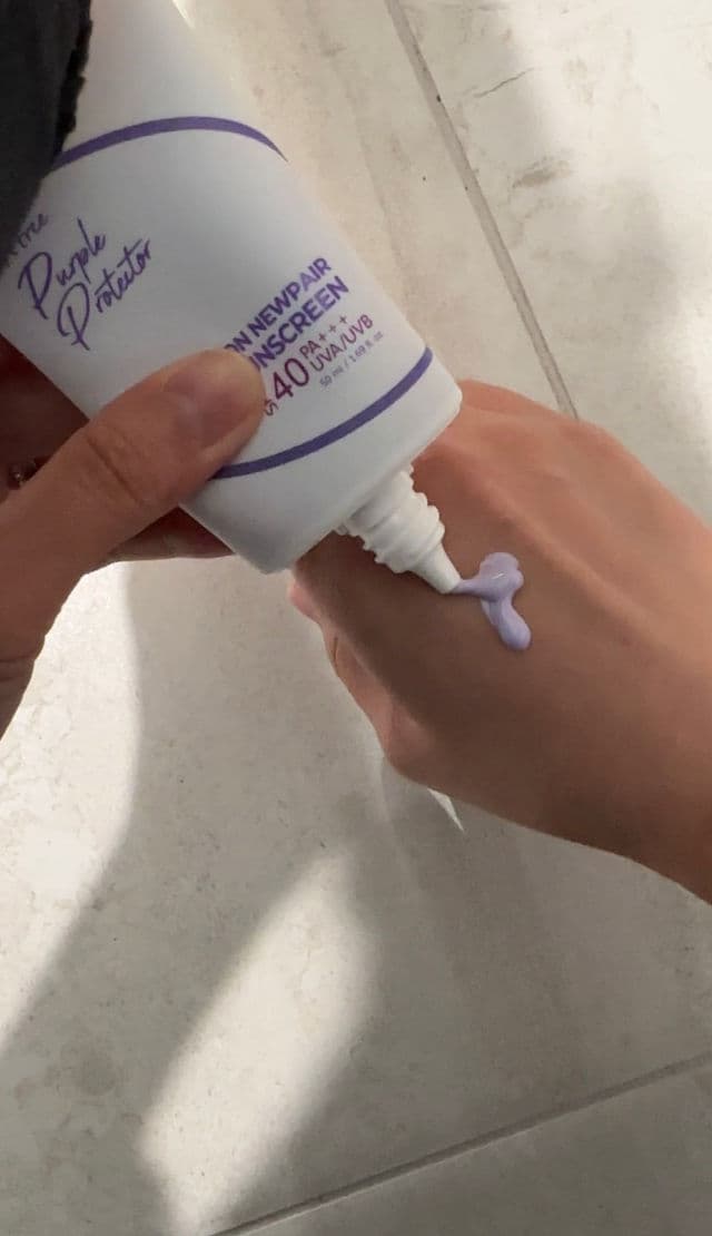 ISNTREE Onion Newpair Suncreen SPF40 PA+++ review photo by misscharlot