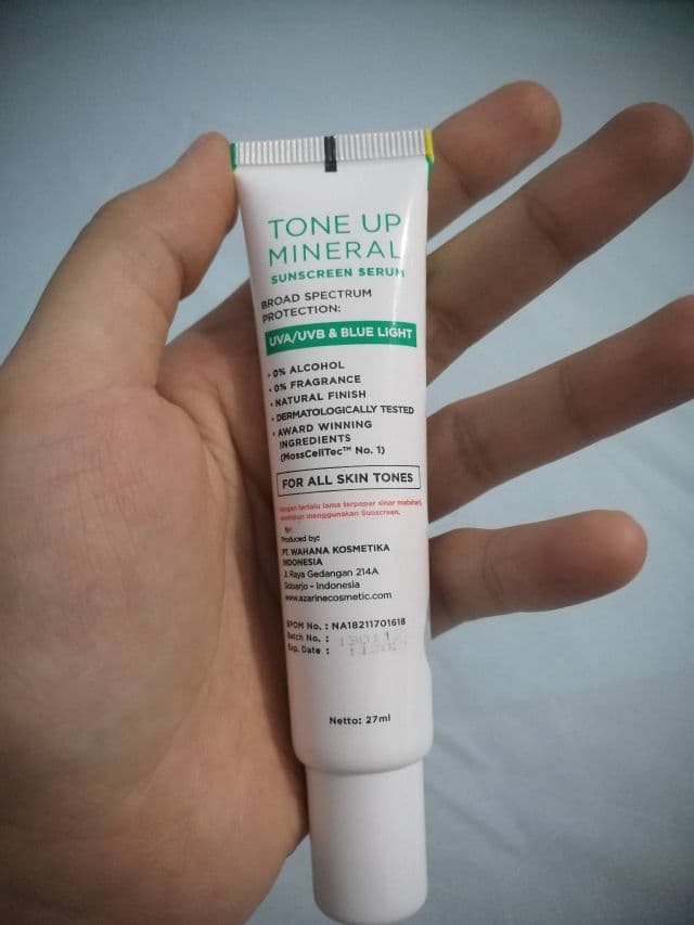 Azarine Tone Up Mineral Sunscreen Serum SPF 50 PA++++ review photo by x412xx