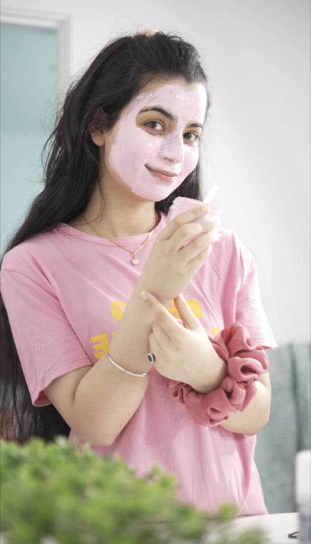 ANAIRUI Skin Care Rose Clay Mask review photo by Dhanjeet
