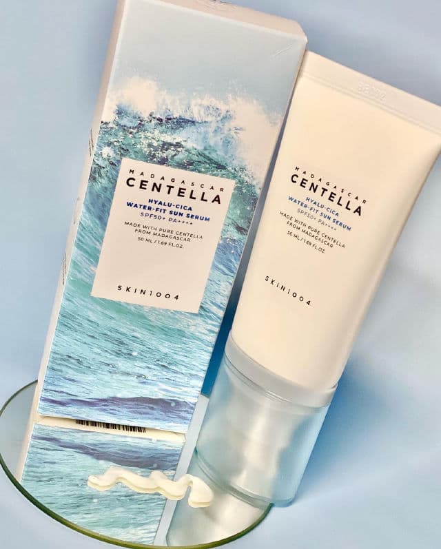 SKIN1004 Madagascar Centella Hyalu-Cica Water-Fit Sun Serum SPF50+ PA++++ review photo by glendahashi23