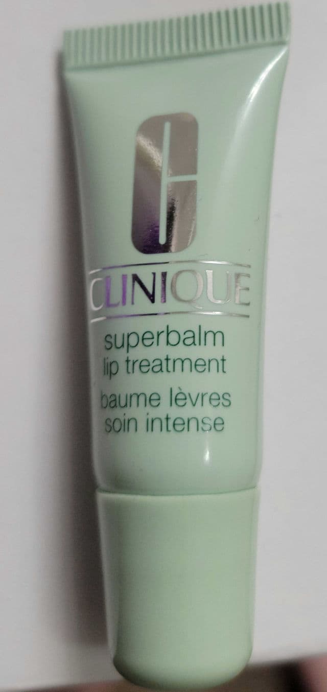Clinique Superbalm Lip Treatment review photo by melanieannb